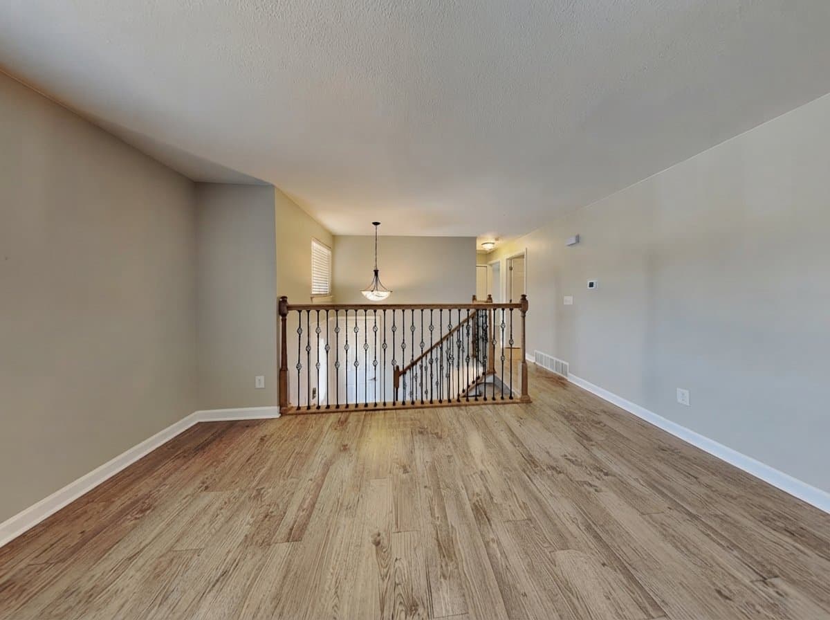 thornton House: 11768 Albion st