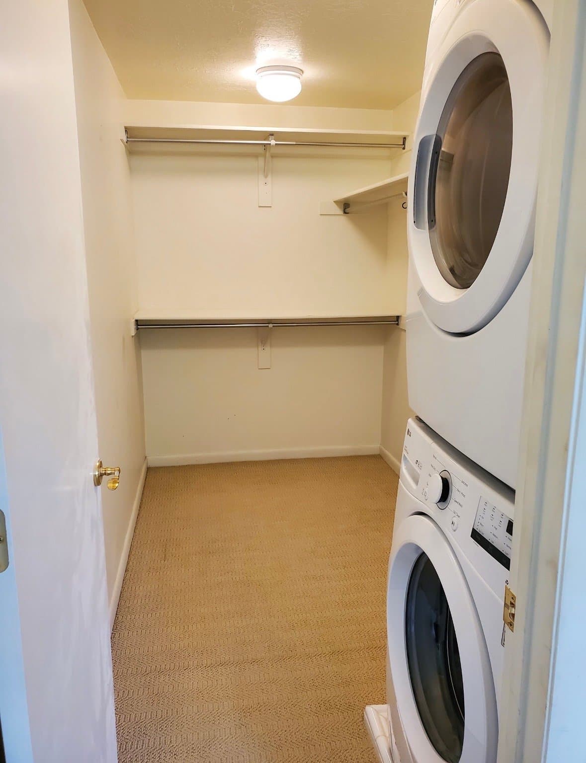 Bountiful Multiplex: 974 Barton Court