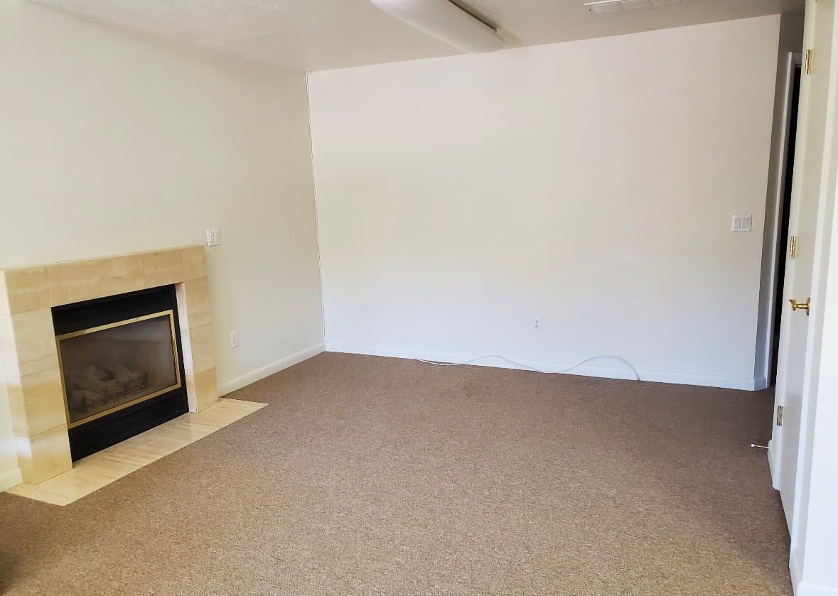 Bountiful Multiplex: 974 Barton Court