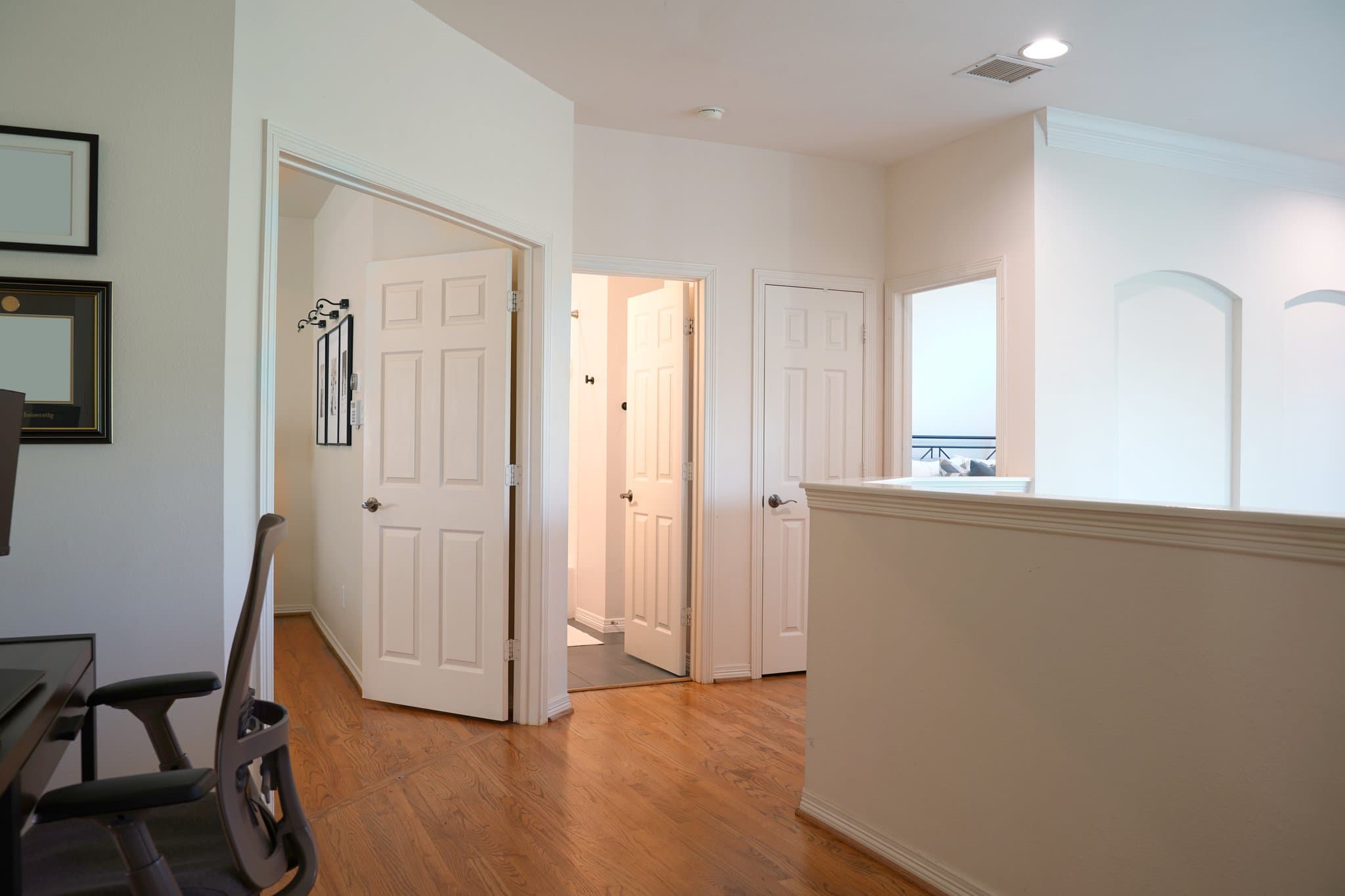 Dallas Townhome: 18134 Frankford Lakes Circle