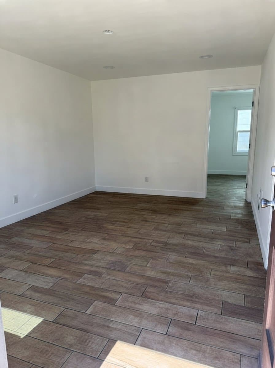 Long Beach Apartment: 1715 Cherry Ave