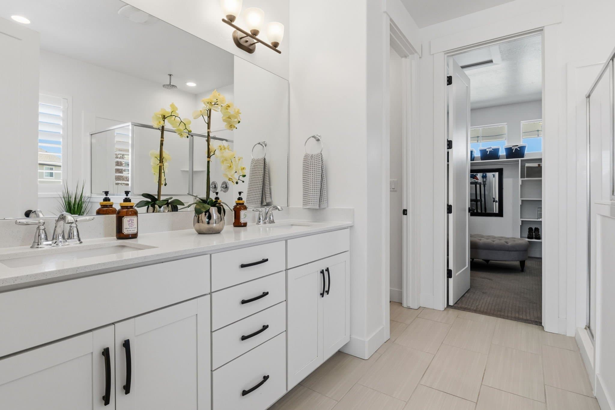 Mapleton House: 301 S Thomas Cir