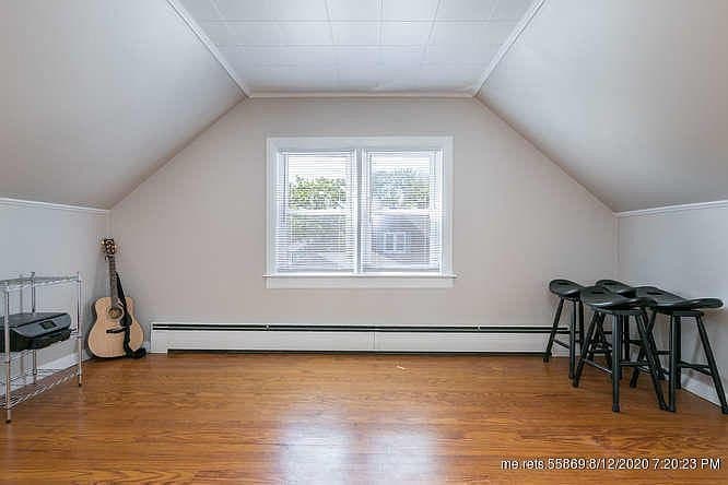 Portland House: 133 E Commonwealth Dr