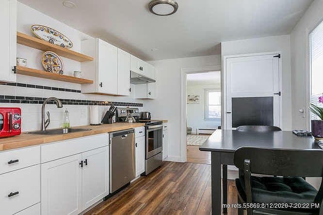 Portland House: 133 E Commonwealth Dr