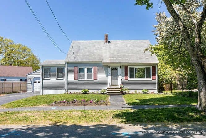 Portland House: 133 E Commonwealth Dr