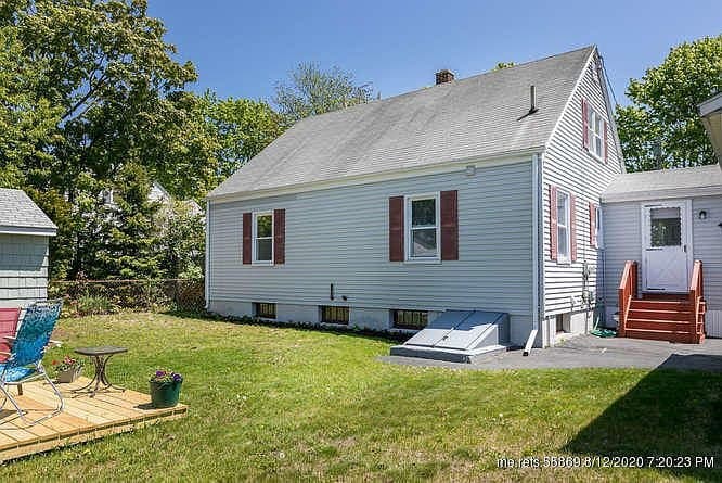 Portland House: 133 E Commonwealth Dr