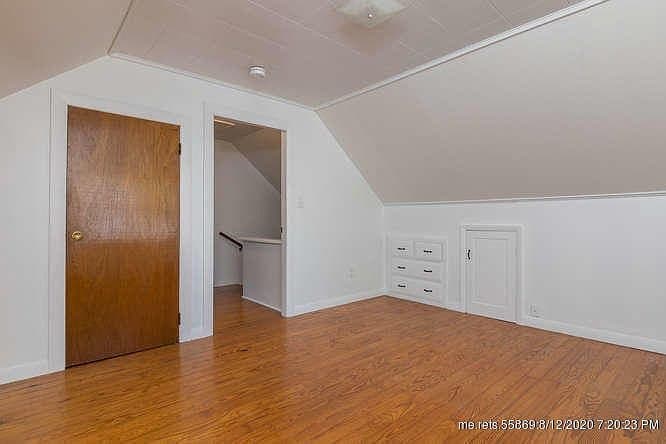 Portland House: 133 E Commonwealth Dr