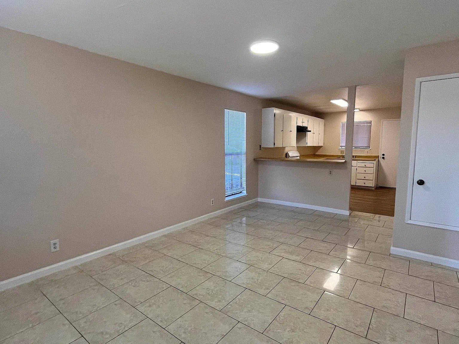 Concord Apartment: 2415 Olivera Rd