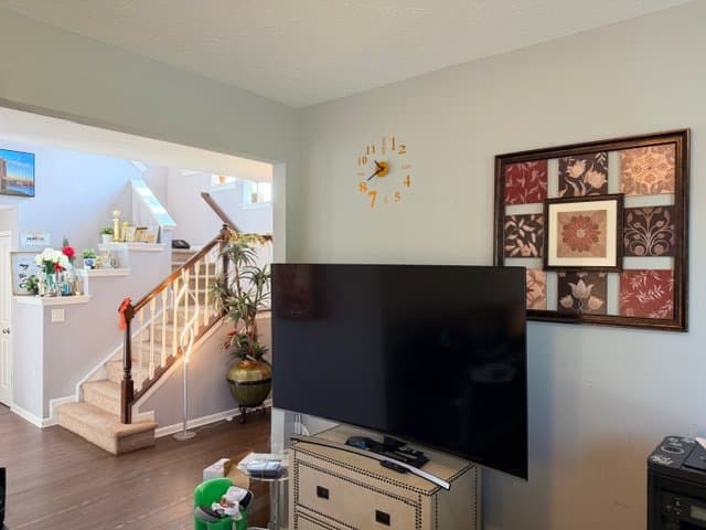Fishers House: 15854 Oakhurst Ln
