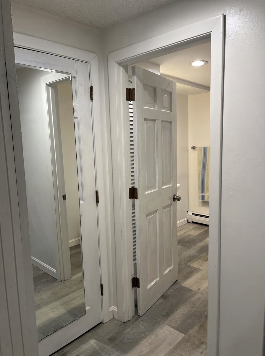 Falmouth Apartment: 35 Hillcrest Dr