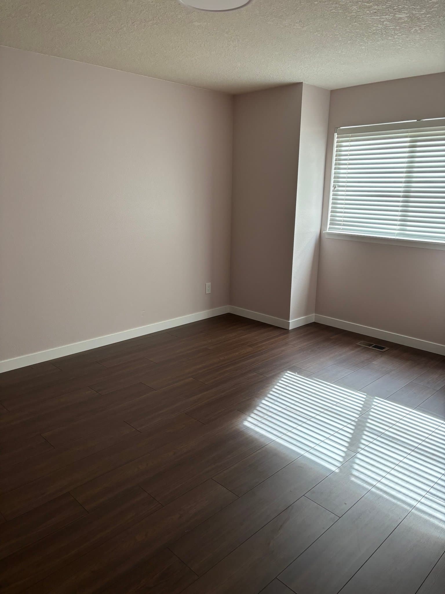 BEAVERTON Condo: 15000 SW FARMINTON RD