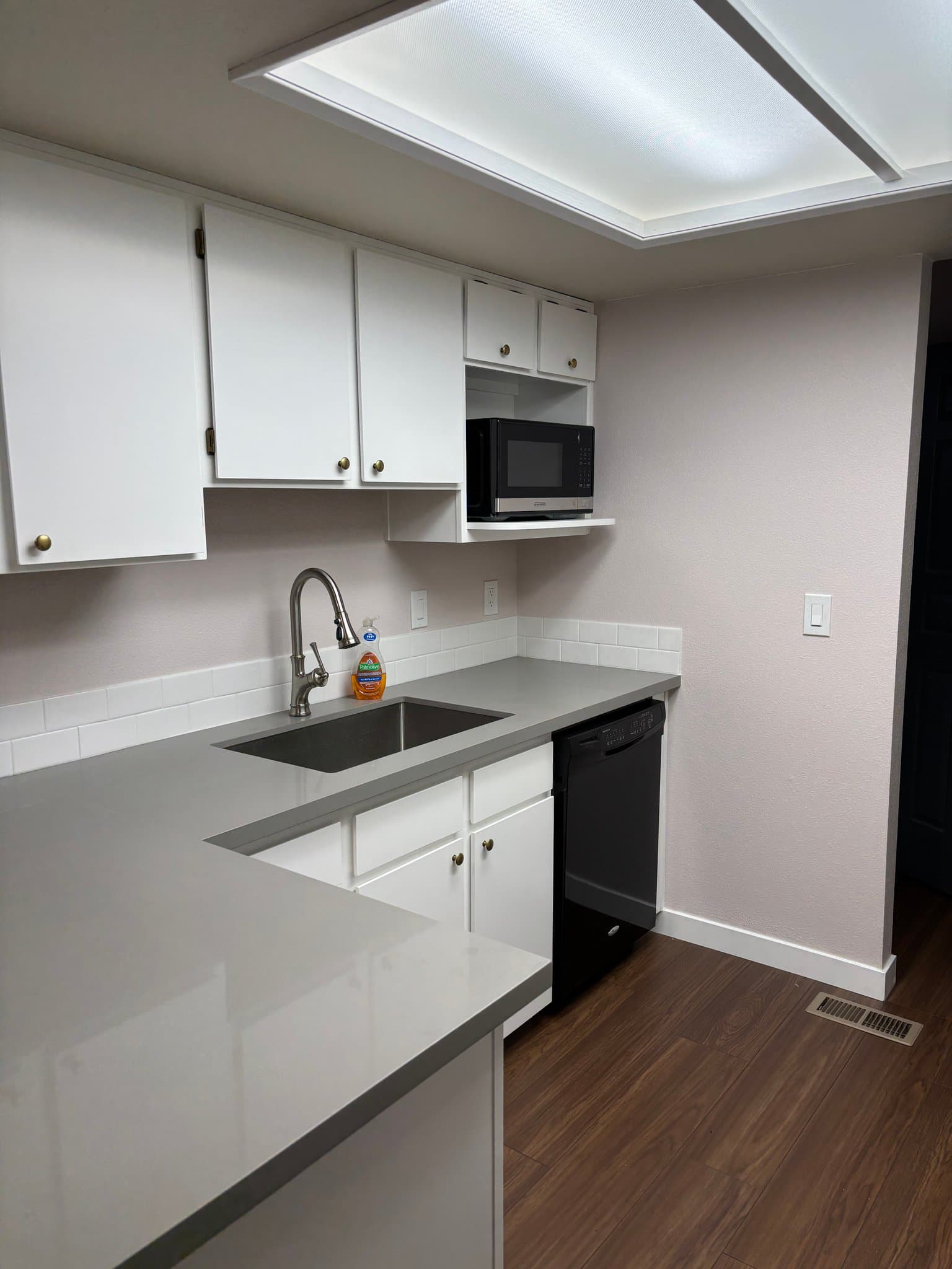 BEAVERTON Condo: 15000 SW FARMINTON RD