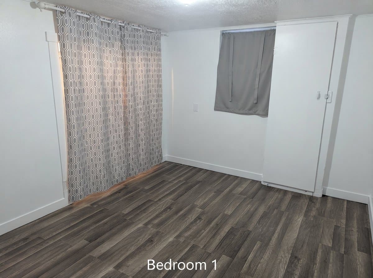 Santaquin House: 174 E Main St
