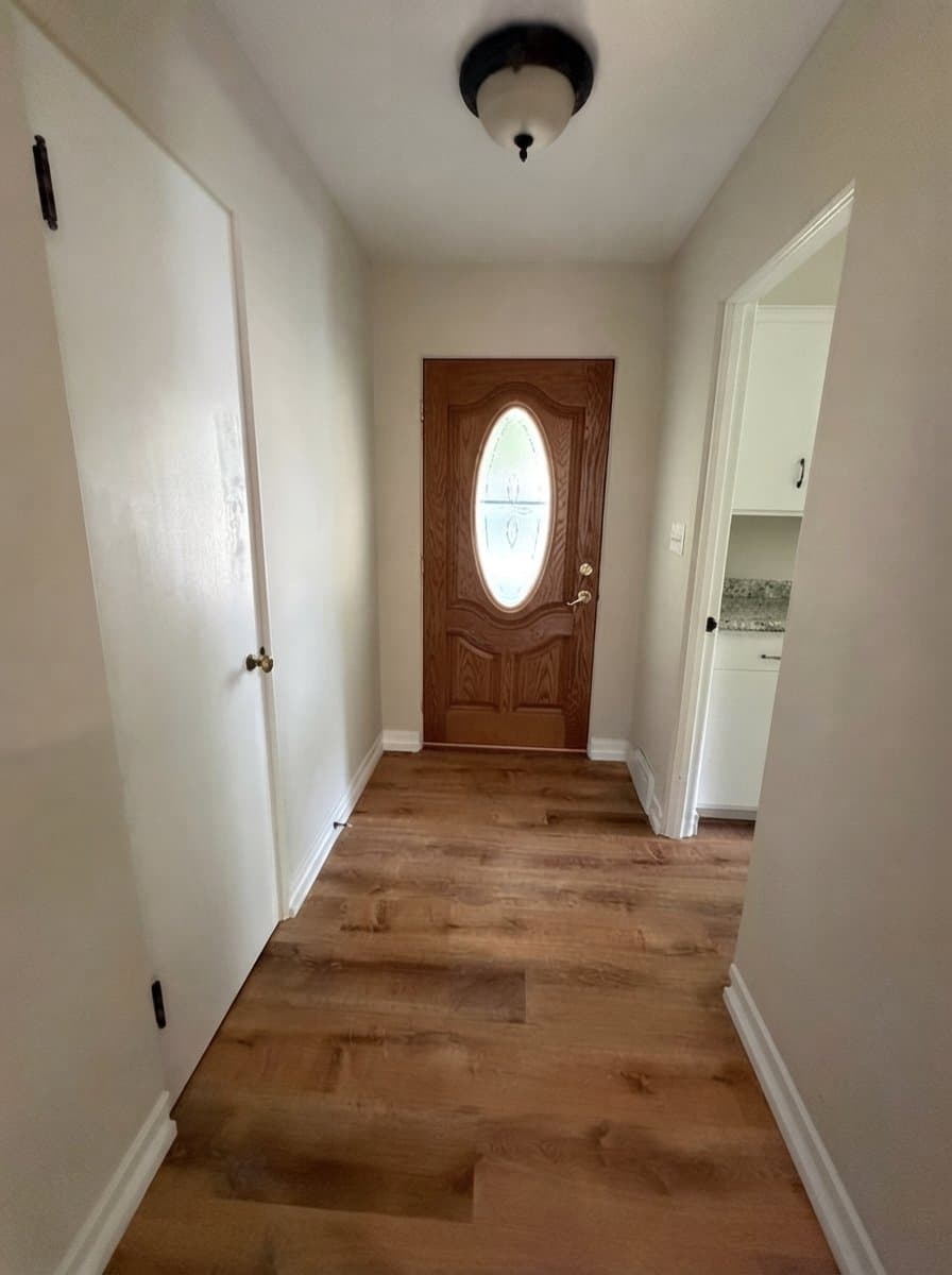 Bloomington House: 523 McGregor St