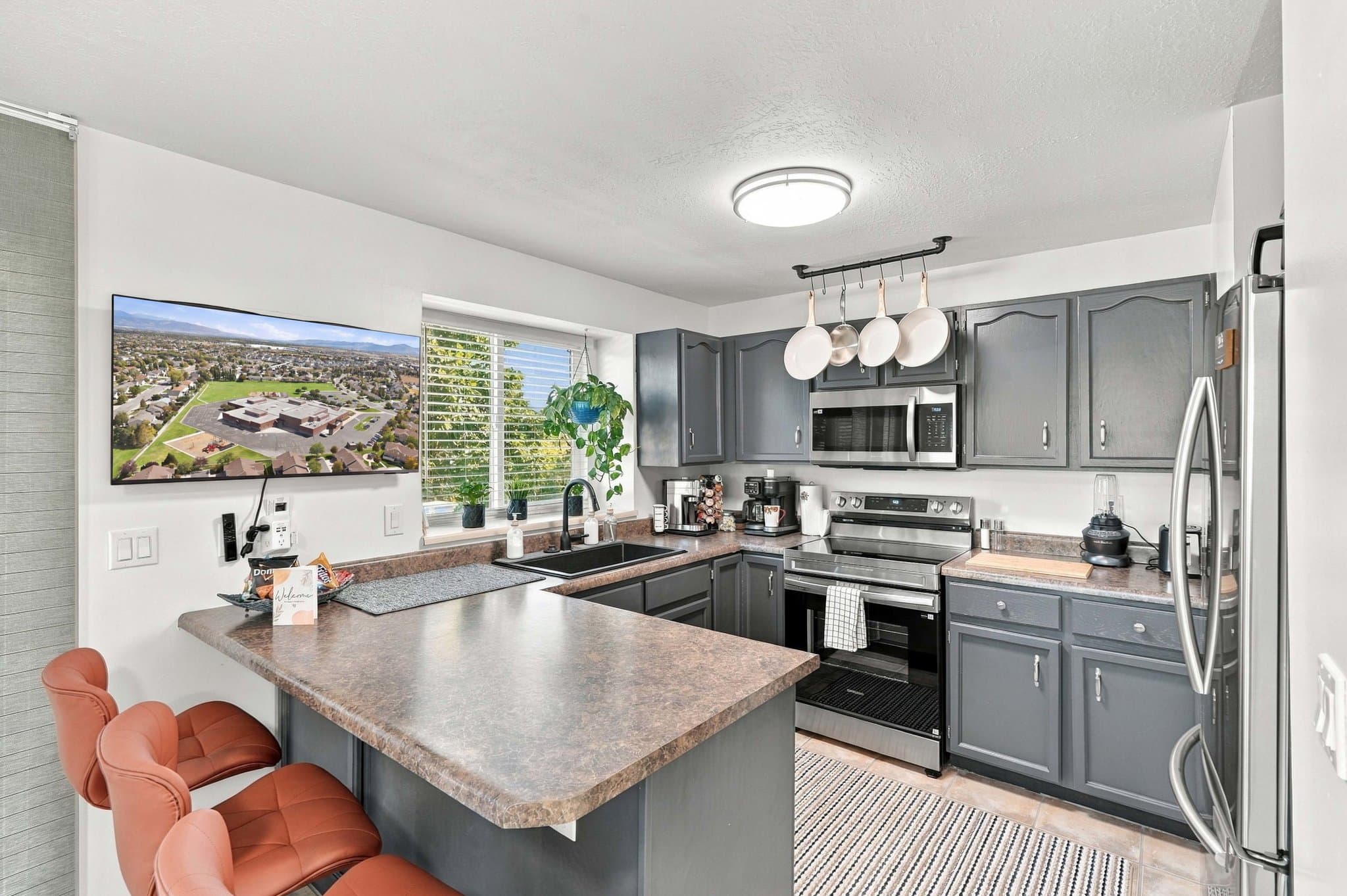 West Jordan House: 2051 W Wasa St