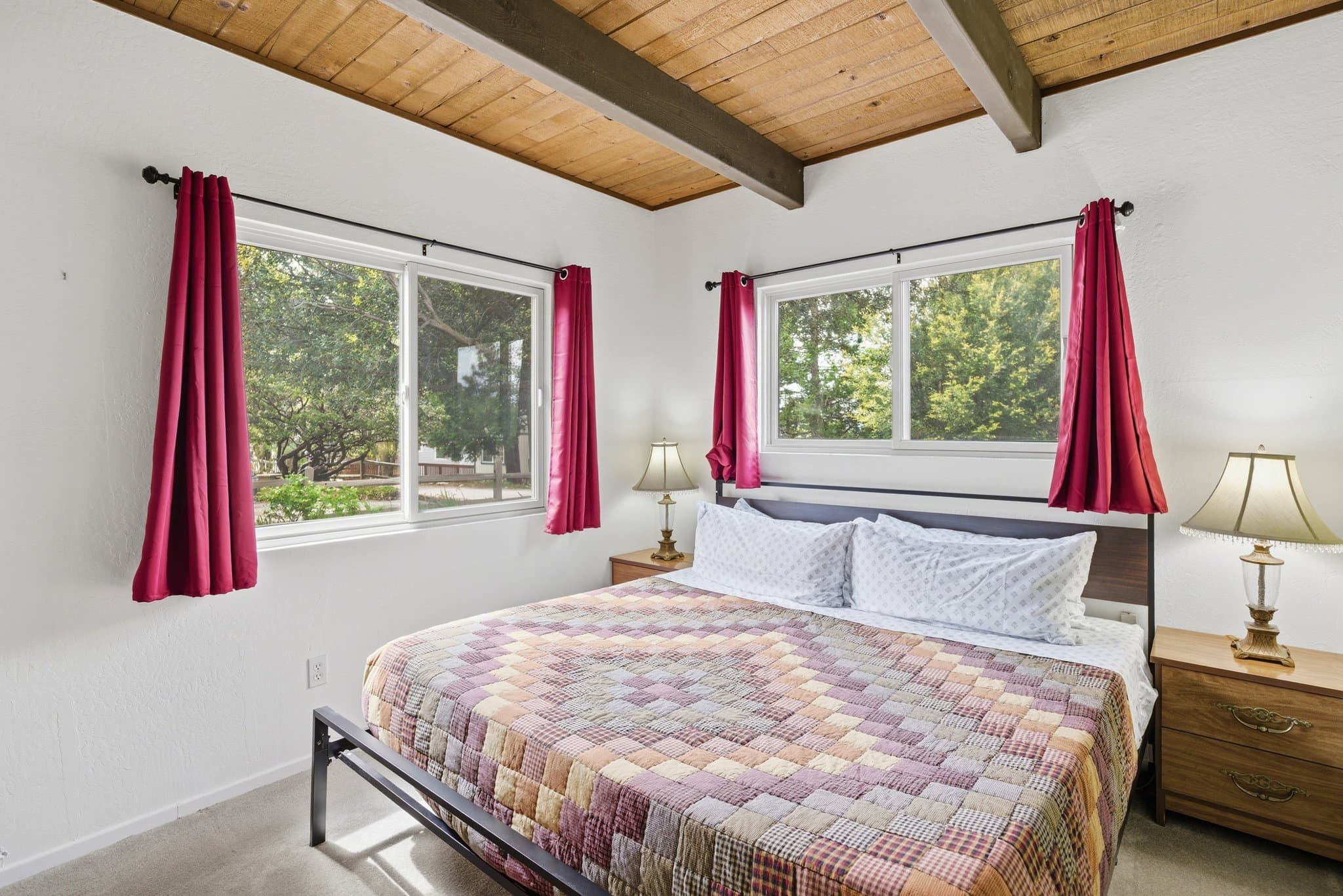 Lake Arrowhead House: 1170 Klondike