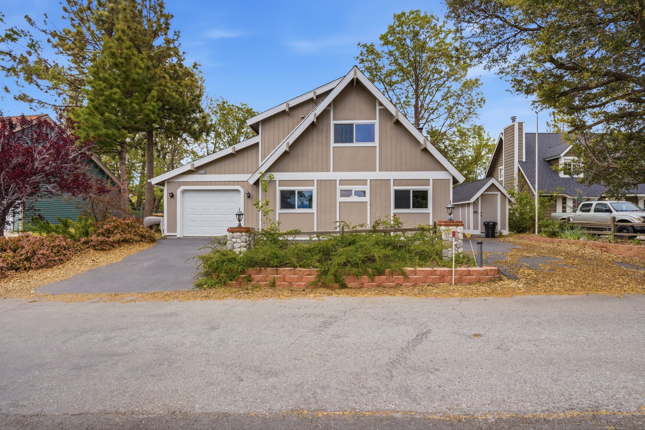 Lake Arrowhead House: 1170 Klondike
