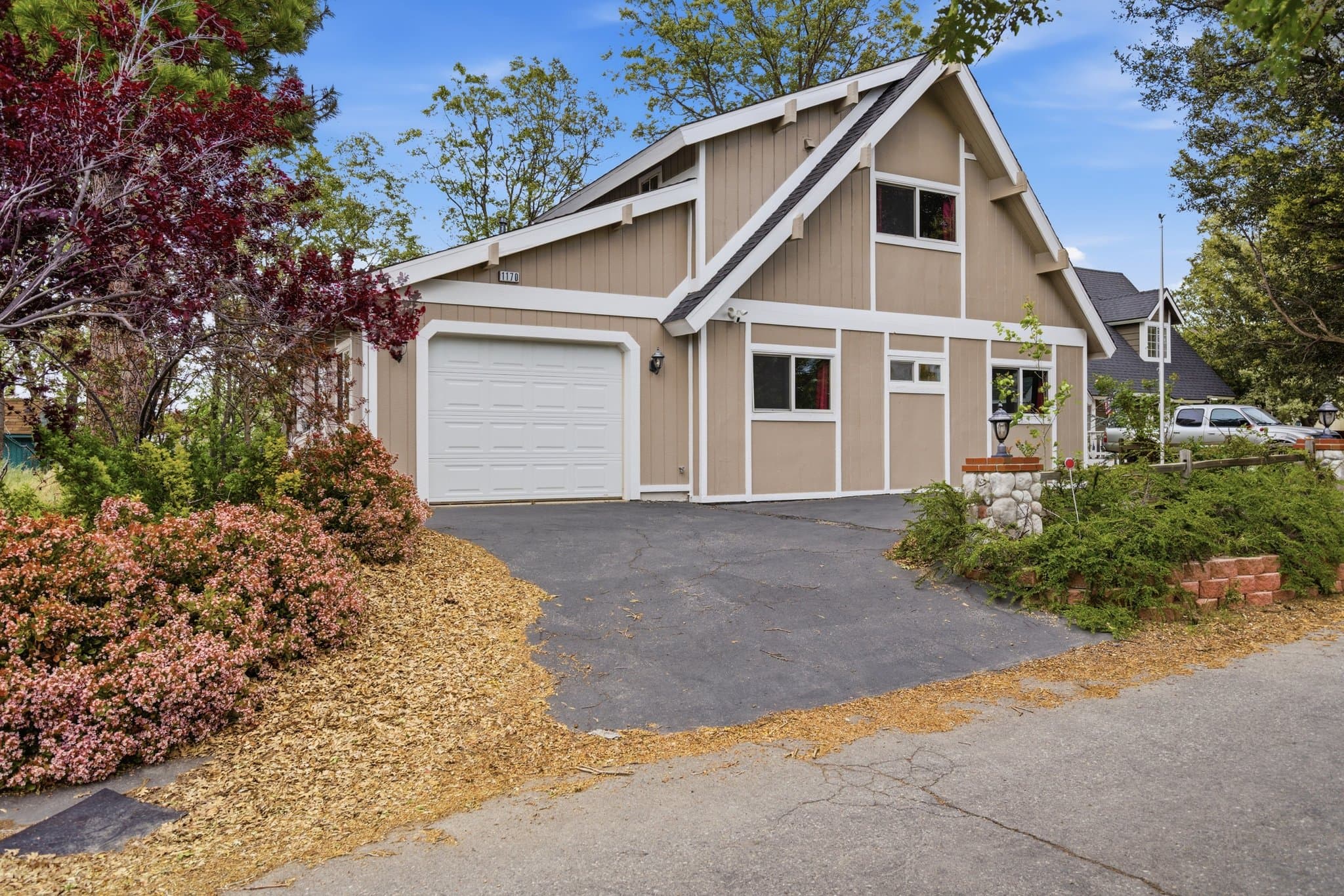 Lake Arrowhead House: 1170 Klondike