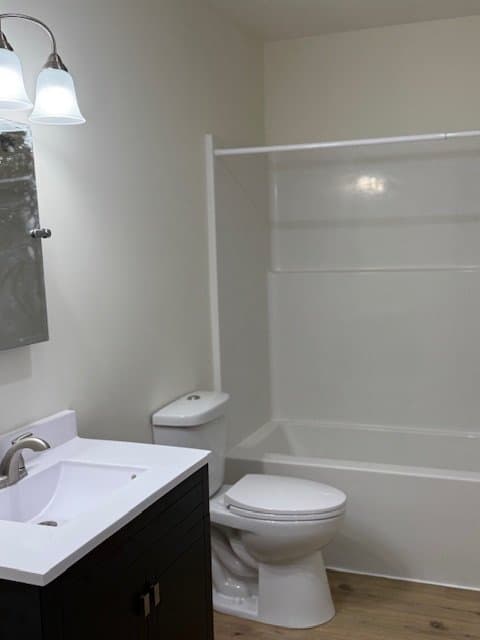 Albion Townhome: 1210 3rd St