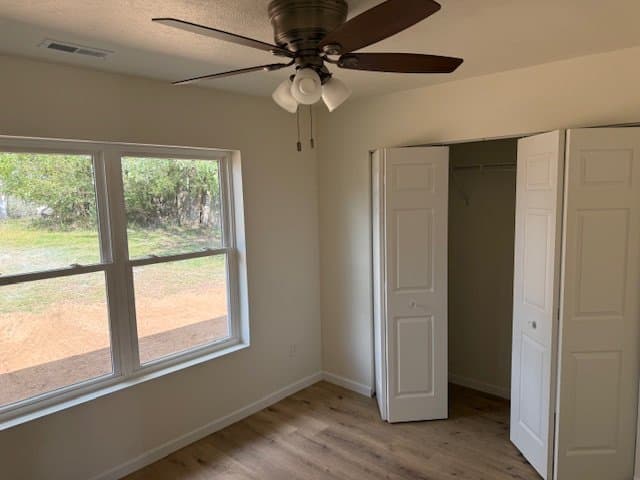 Albion Townhome: 1210 3rd St
