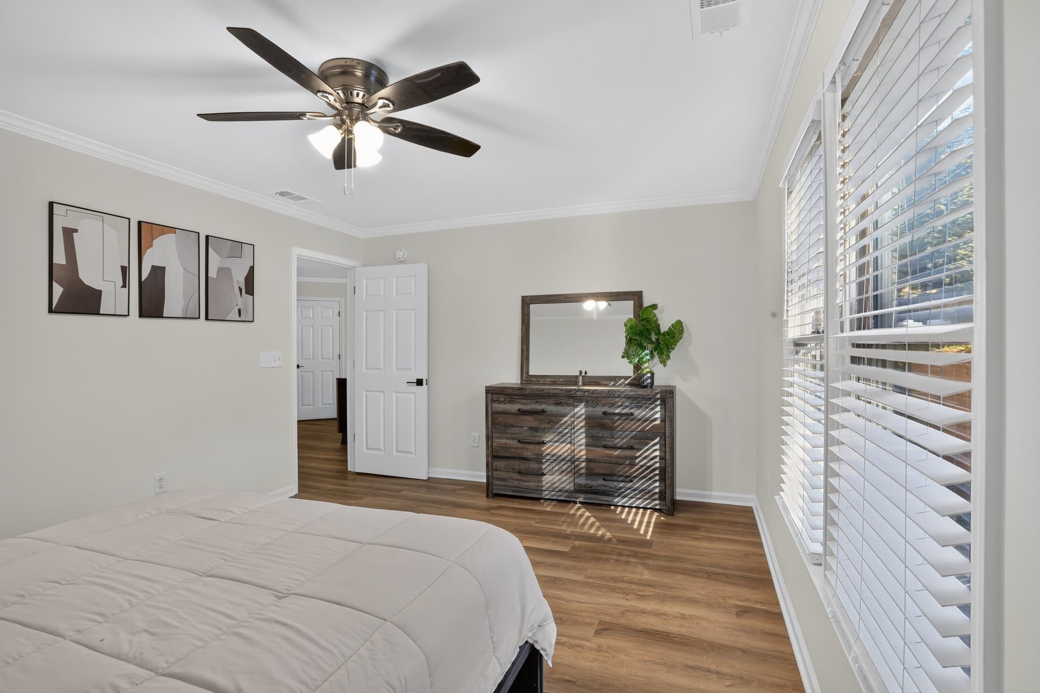 Atlanta House: 948 Byron Dr SW