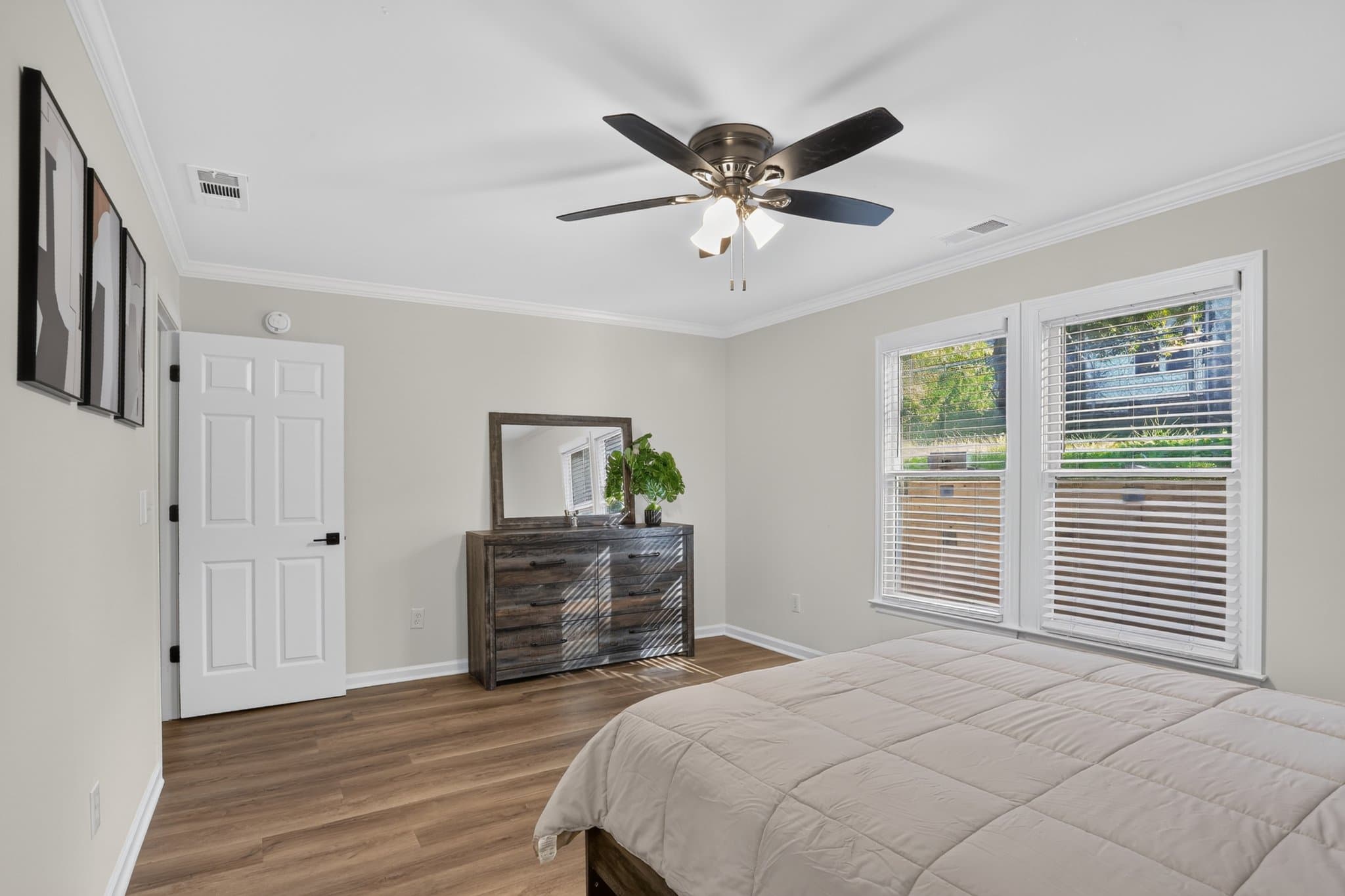 Atlanta House: 948 Byron Dr SW