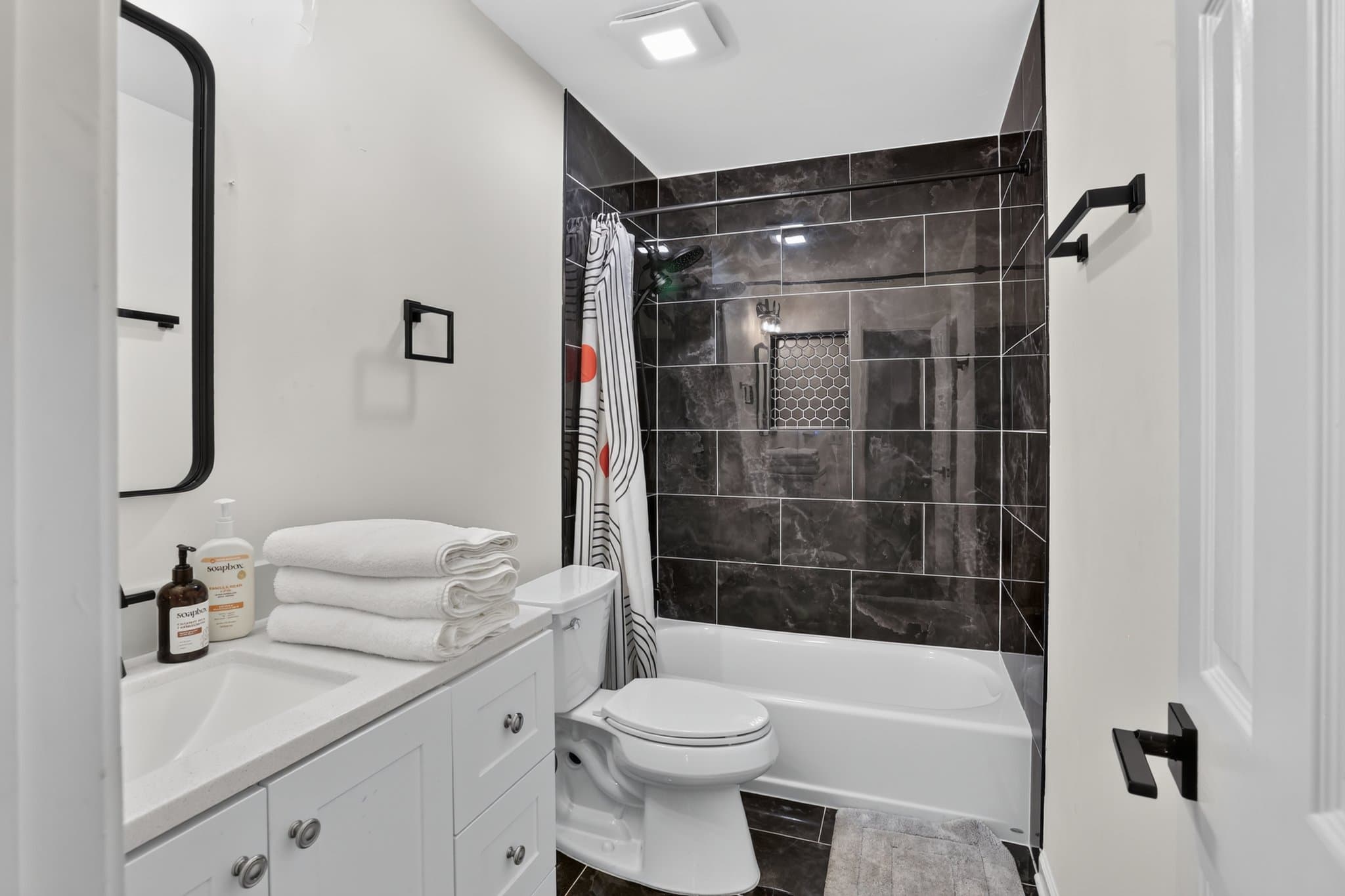 Atlanta House: 948 Byron Dr SW