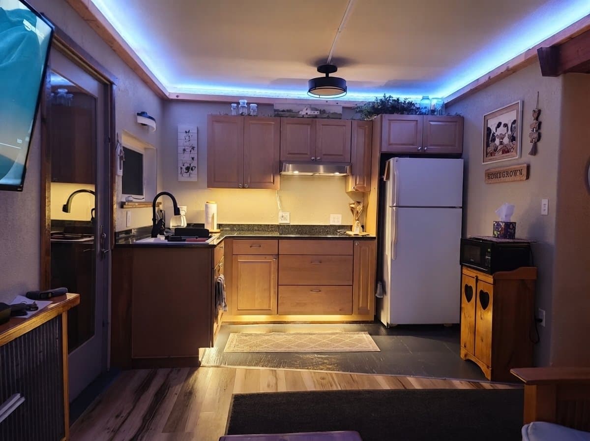 Dubuque Apartment: 2901 Hillcrest Rd