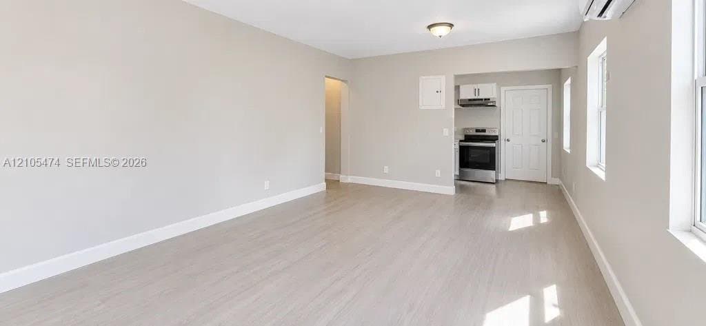 HOLLYWOOD Condo: 2707 Lincoln St
