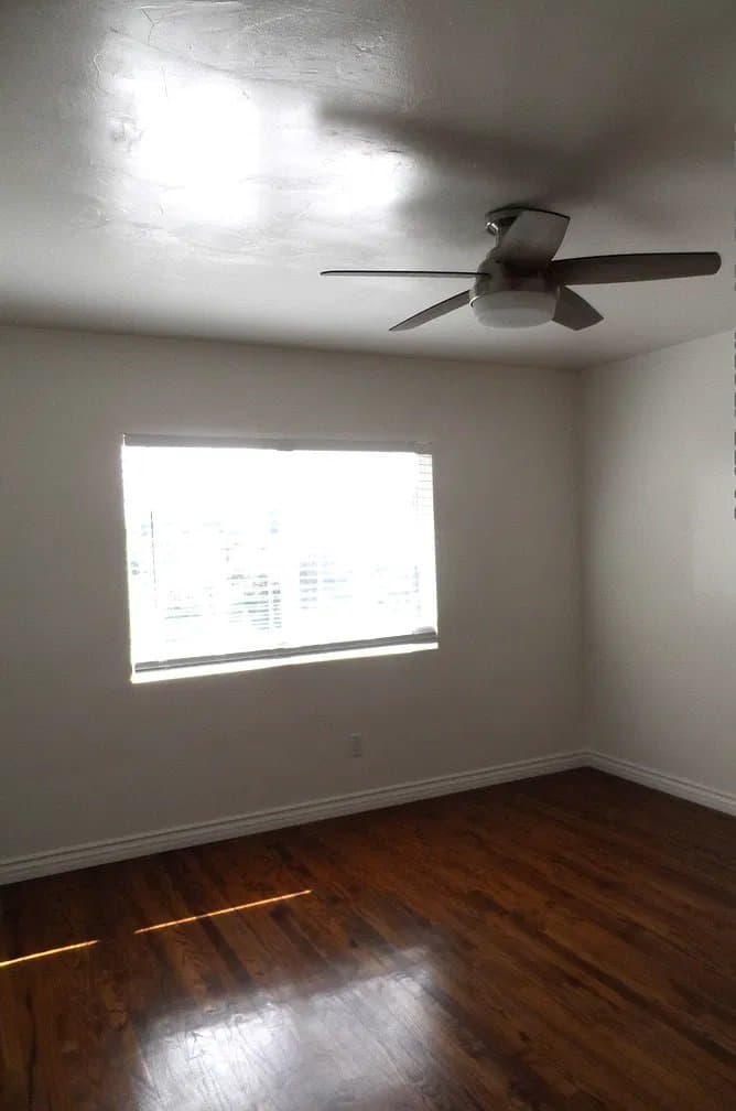 National City House: 1214 Manchester St