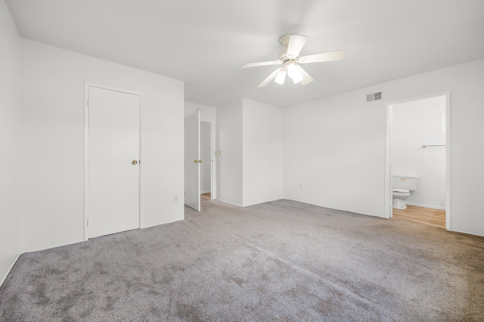 San Diego House: 7380 Steinbeck Ave