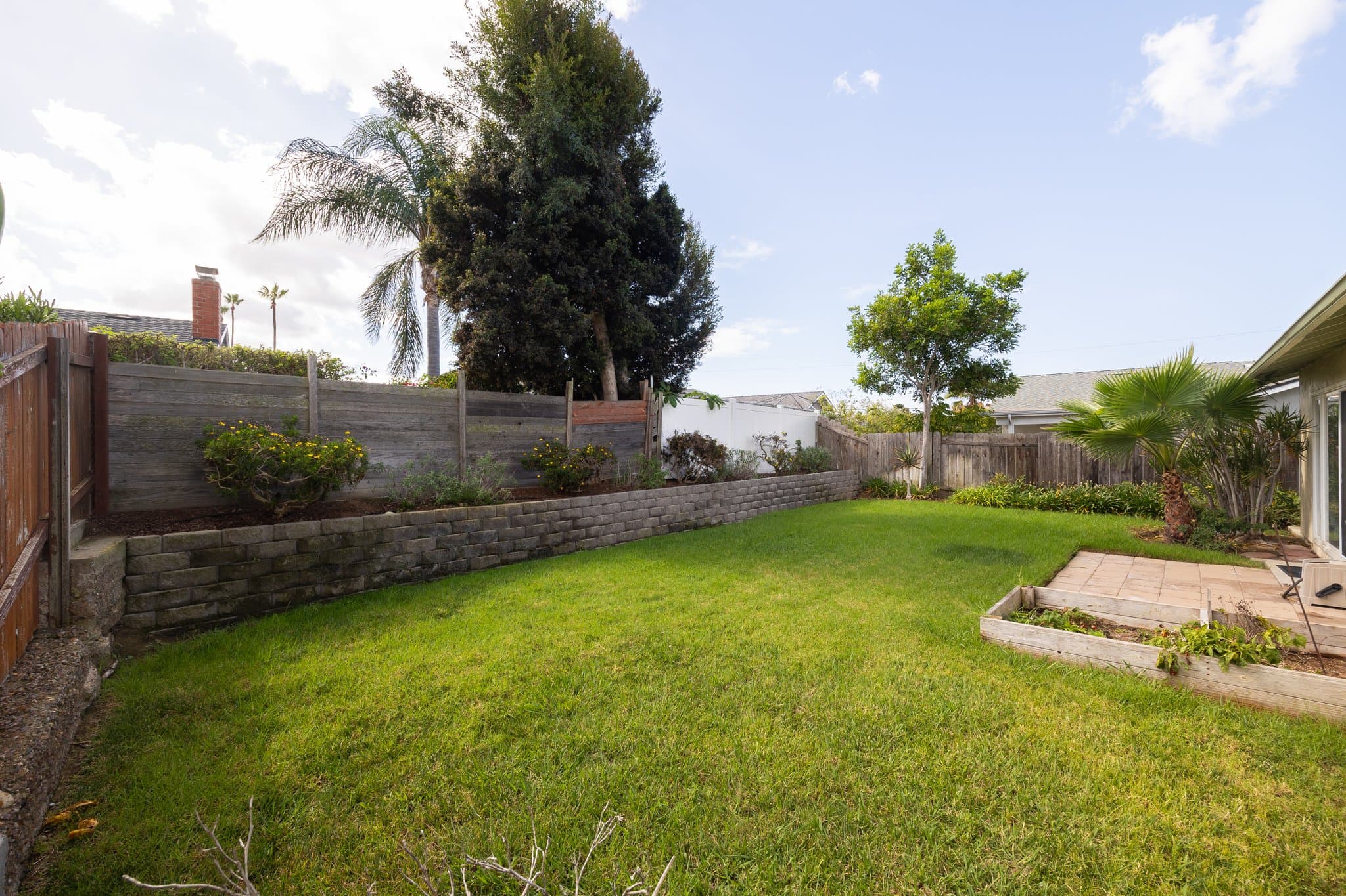 San Diego House: 7380 Steinbeck Ave