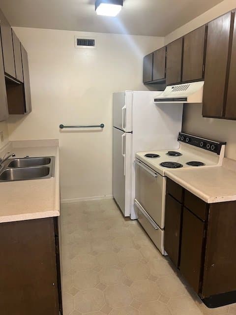 Washington Terrace Townhome: 4838 S 450 W