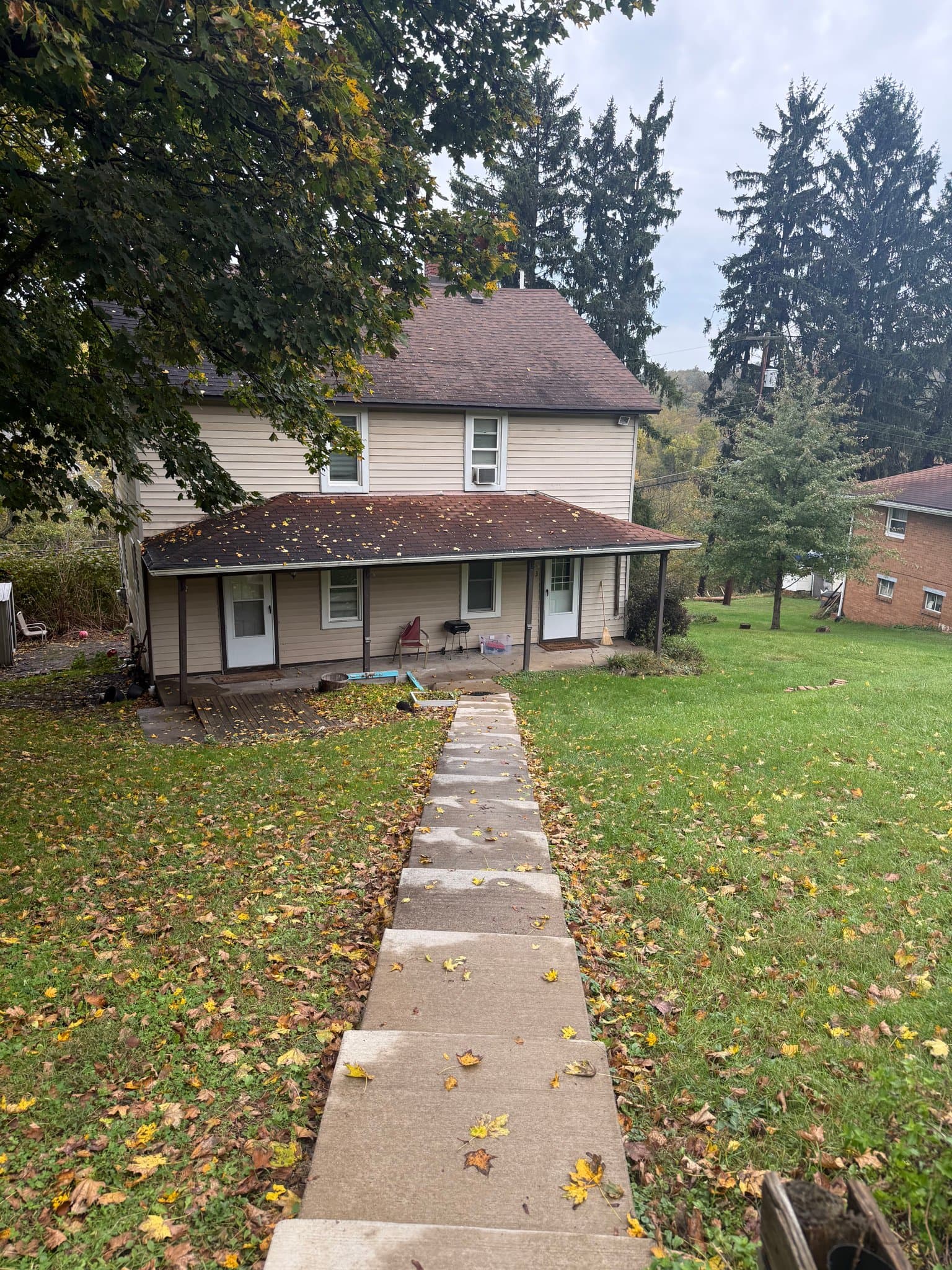 Mc Kees Rocks Multiplex: 132 K Row