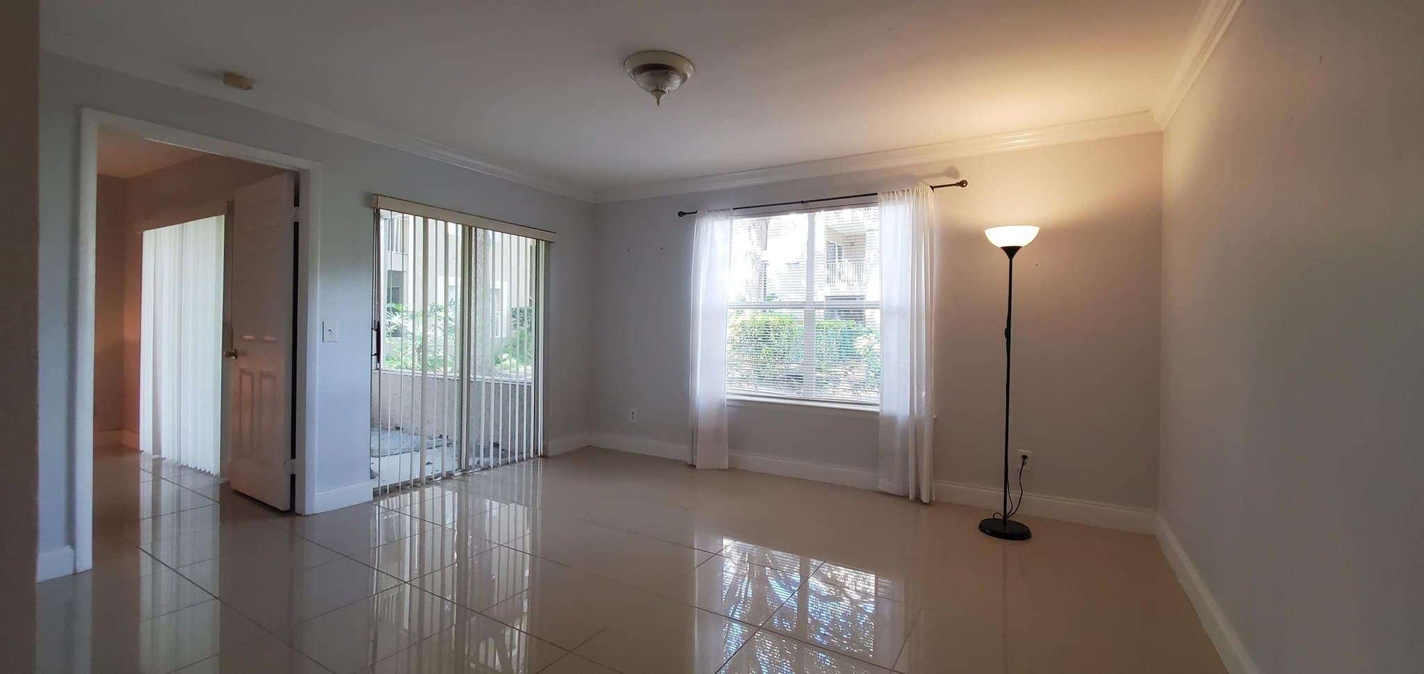 Delray Beach Condo: 1845 Palm Cove Blvd