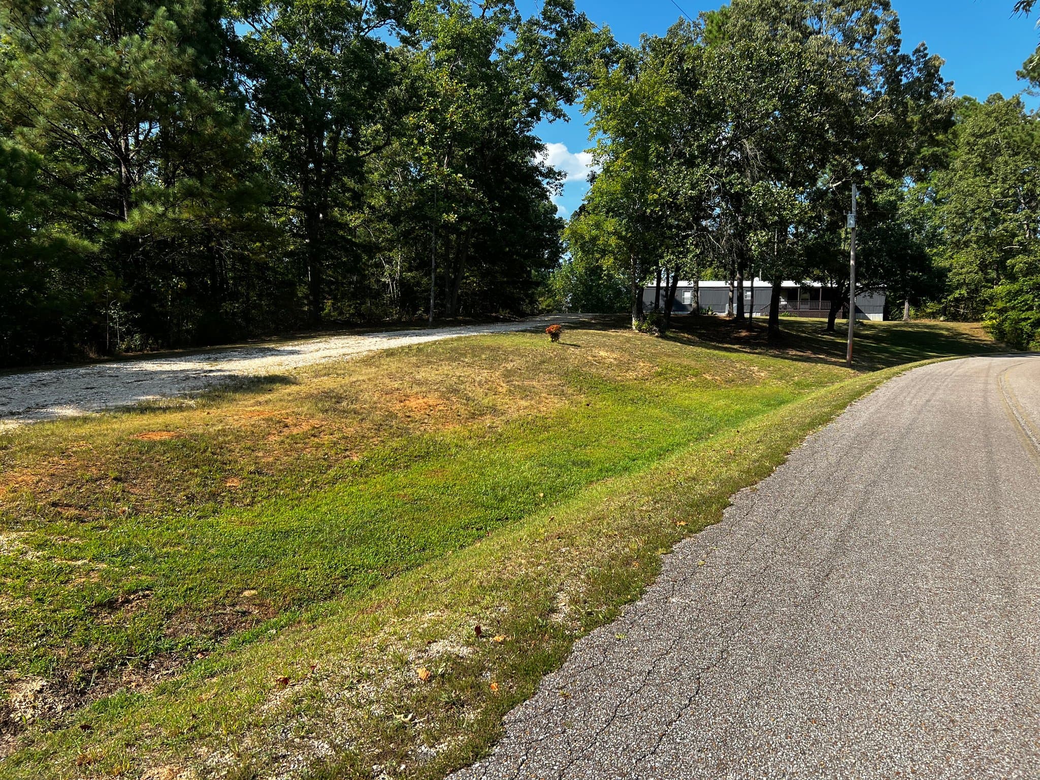 Westport House: 3274 Westport Rd
