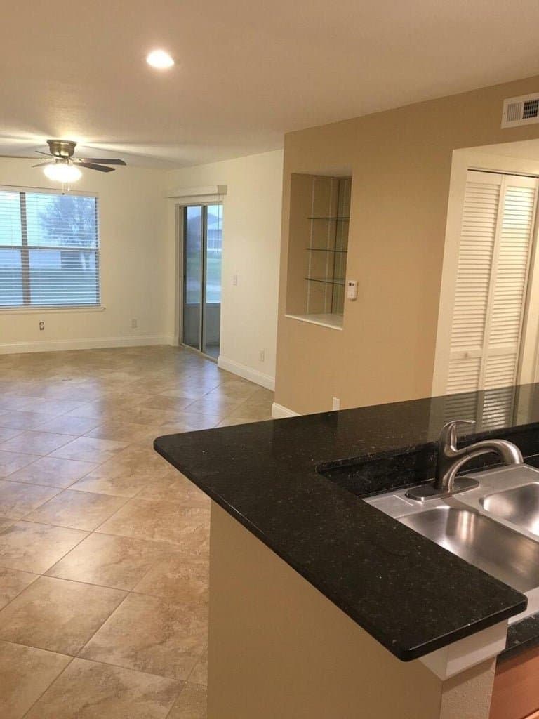 Delray Beach Condo: 1865 Palm Cove Blvd
