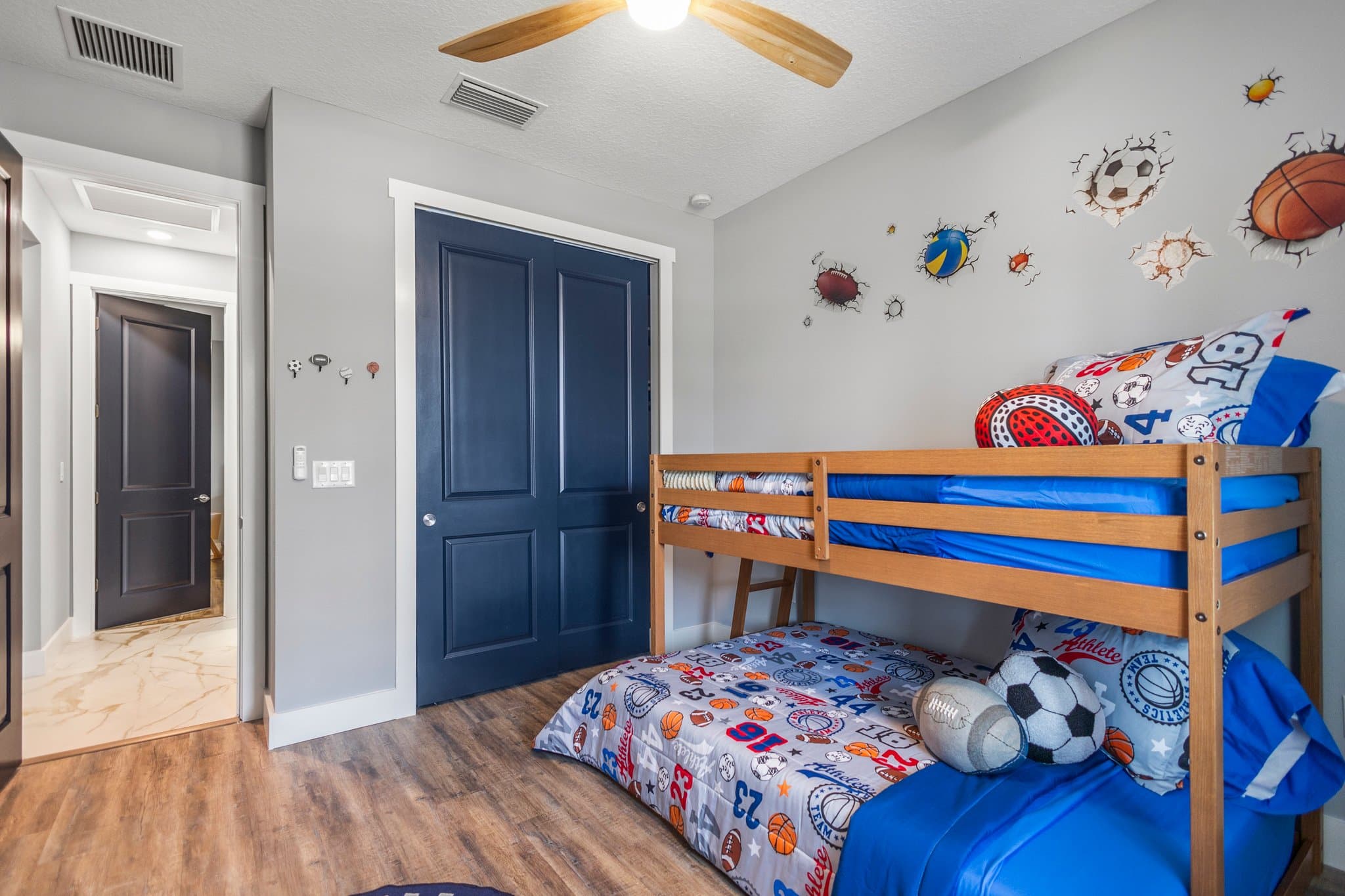 Spring Hill House: 14227 Spring Hill Dr