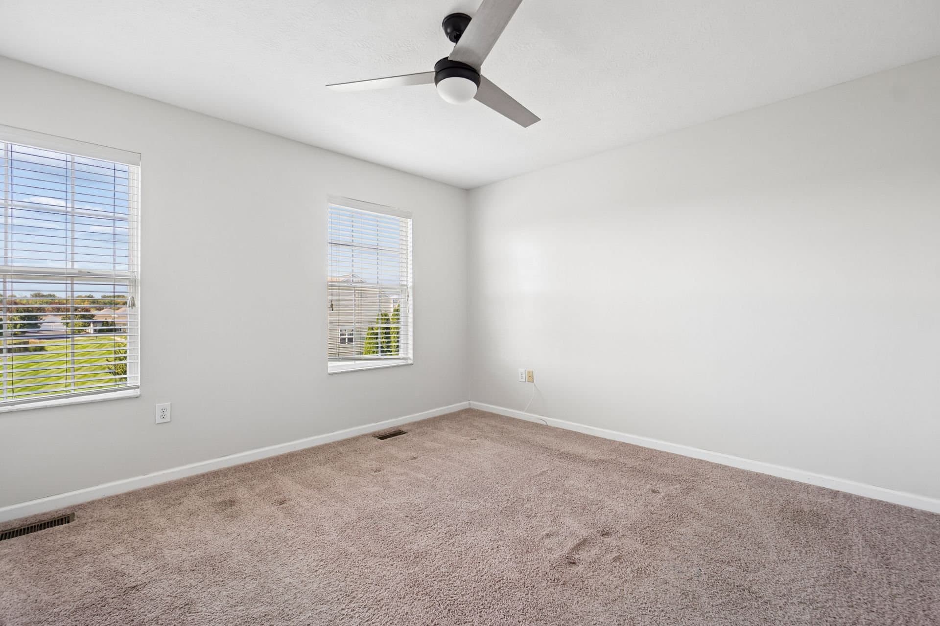 New Albany Townhome: 6060 Phar Lap Drive,