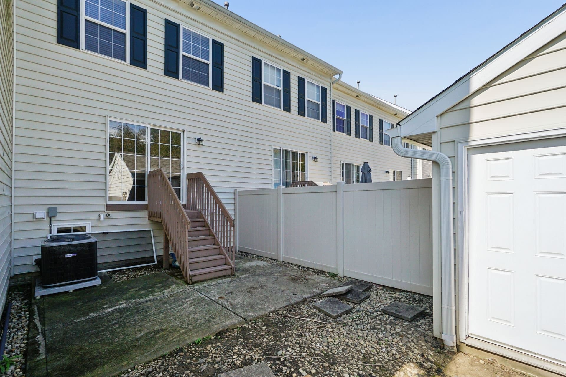 New Albany Townhome: 6060 Phar Lap Drive,