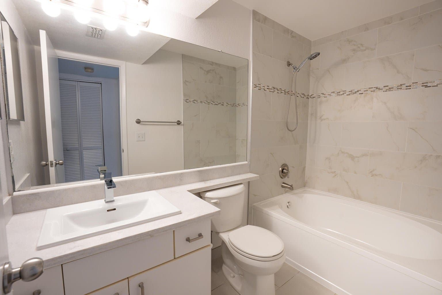 Delray Beach Condo: 1865 Palm Cove Blvd