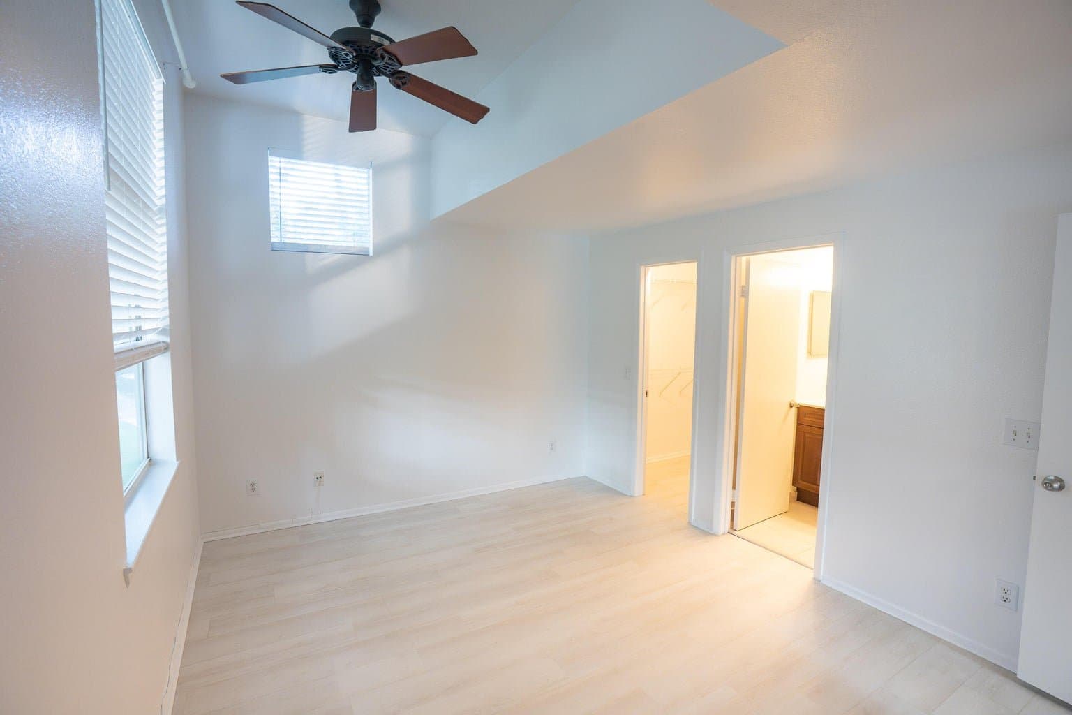 Delray Beach Condo: 1865 Palm Cove Blvd
