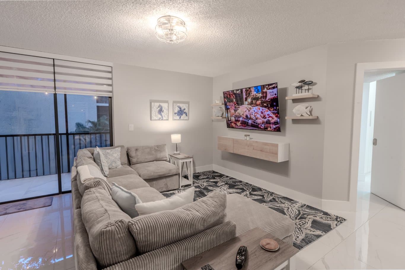 Plantation Condo: 10451 W Broward Blvd