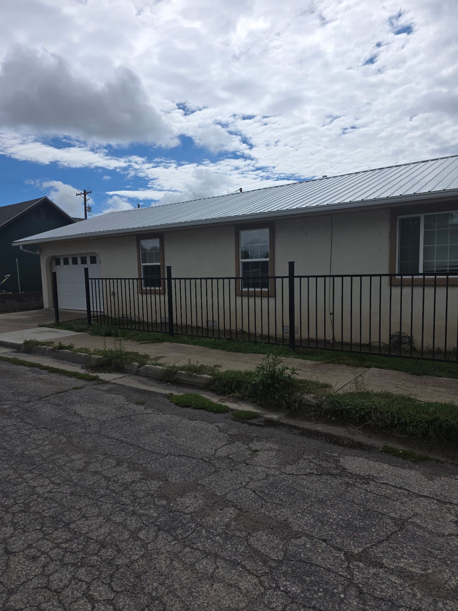 Ignacio House: 100 Browning Ave