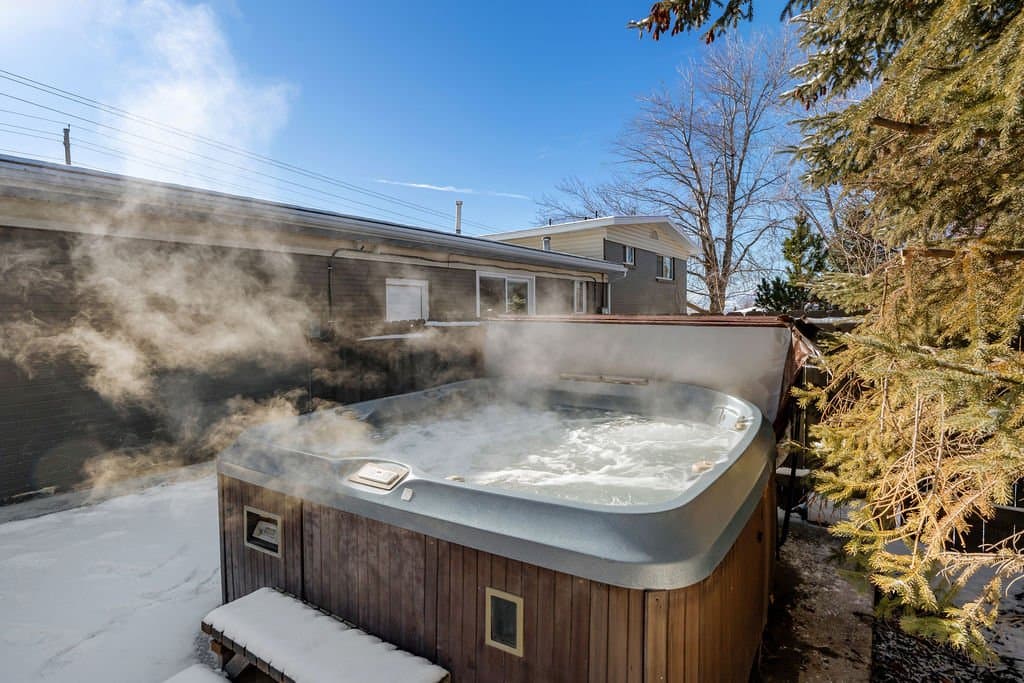 Cottonwood Heights House: 2987 E Bengal Blvd