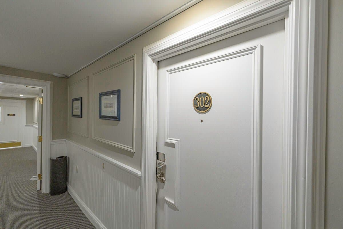 Edgecomb Condo: 302 Eddy Rd