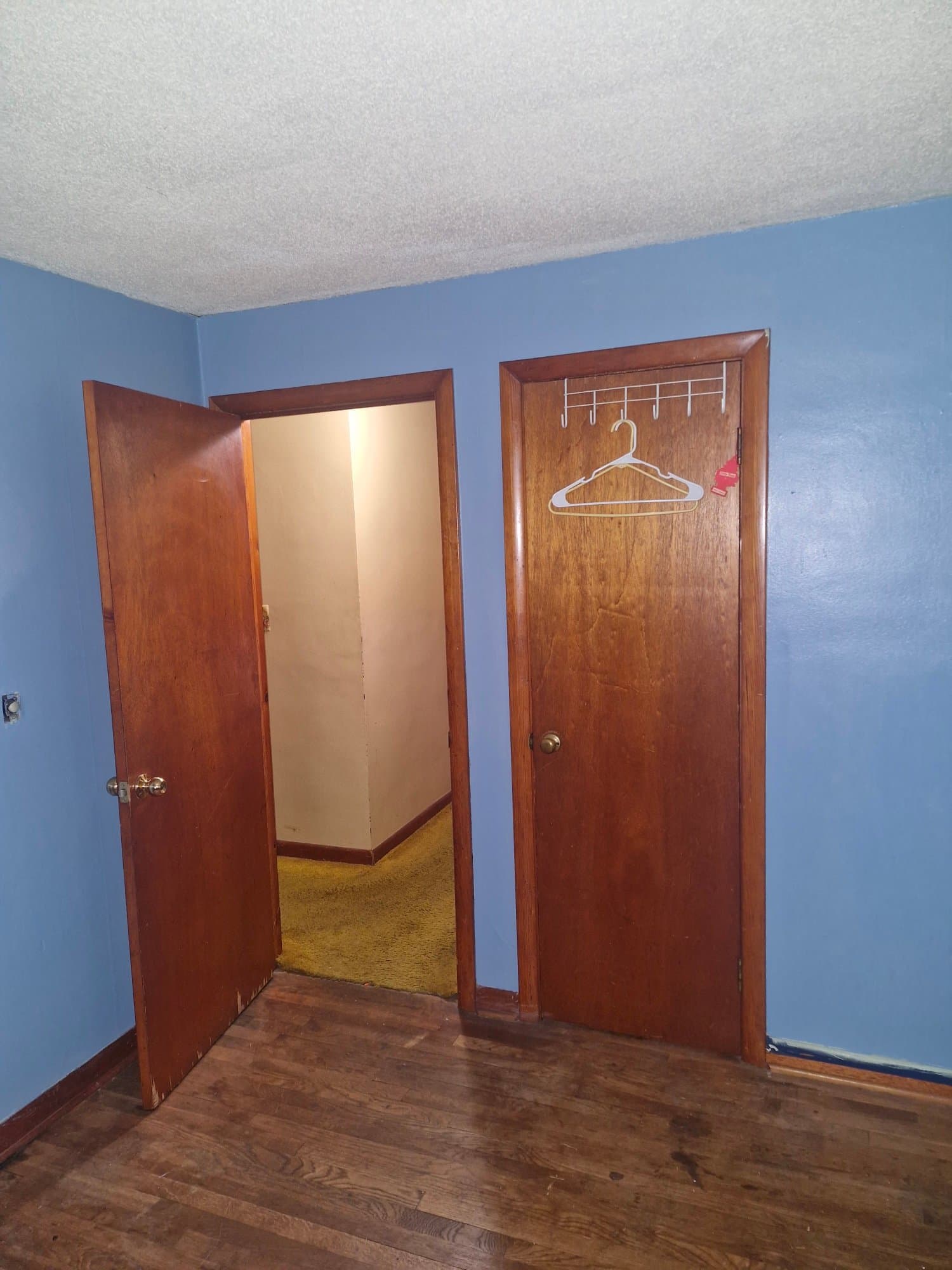 Springfield Single Room: 218 Navajo Rd