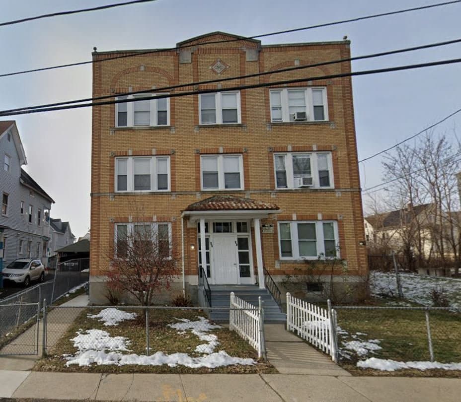 Hartford Apartment: 43 Lenox St