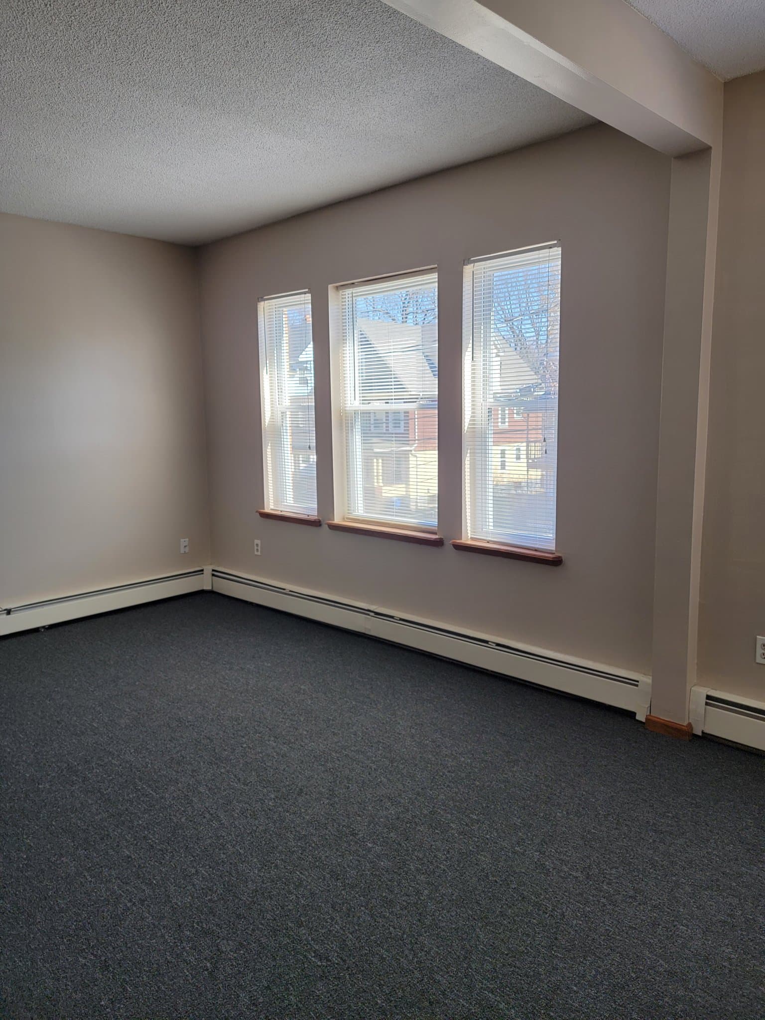 Hartford Apartment: 43 Lenox St