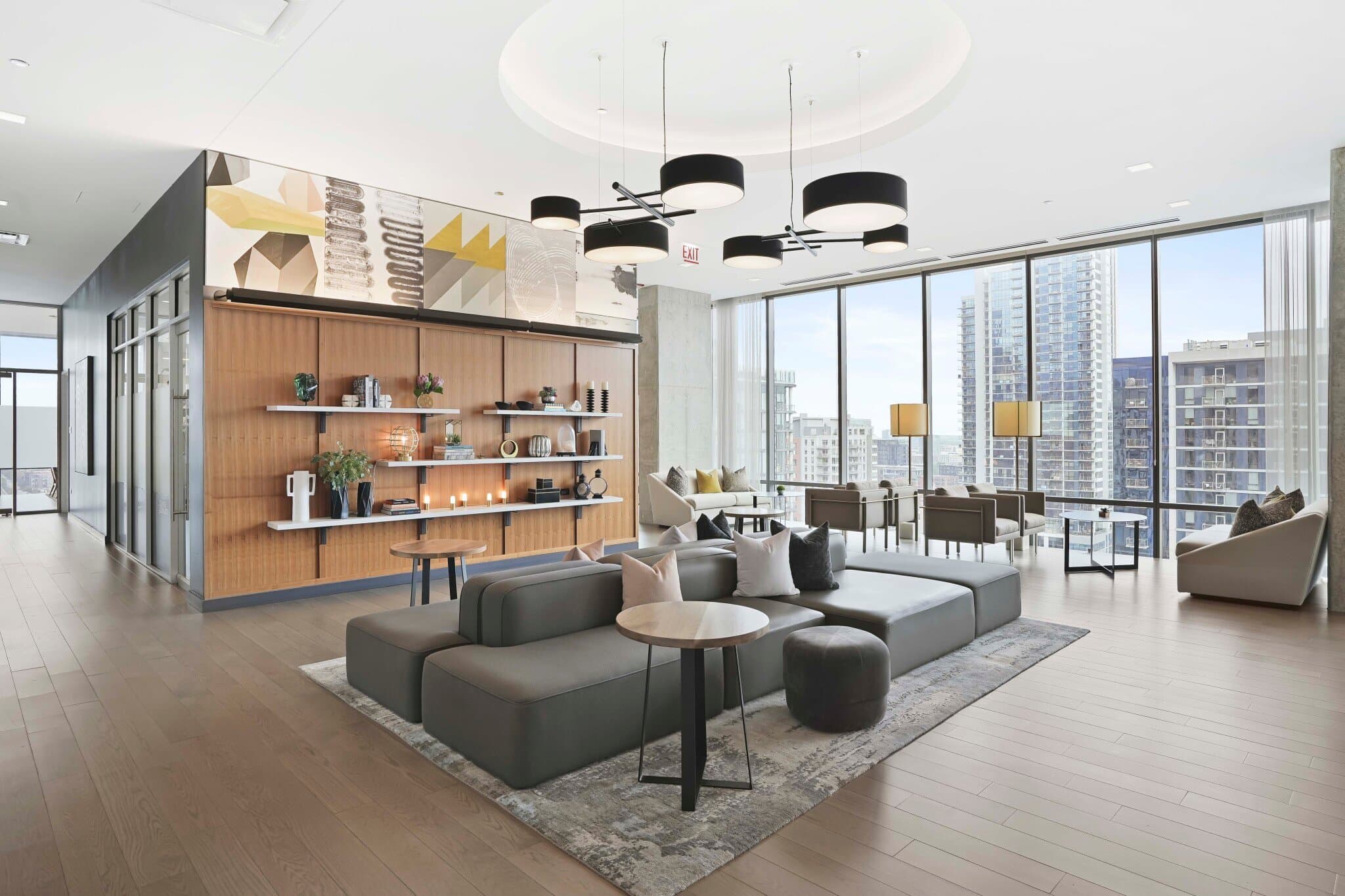 Chicago Apartment: 234 W Hubbard St